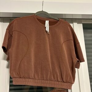 Lululemon t shirt size 8